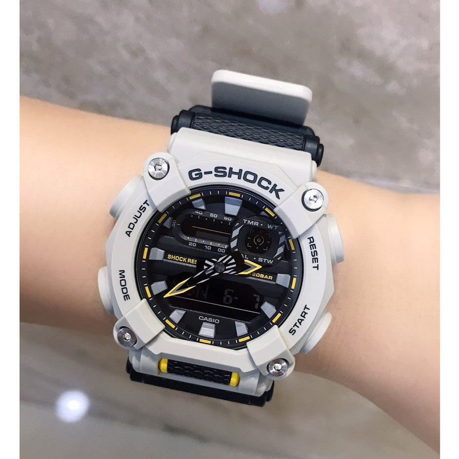 Jam Tangan Casio Pria dengan Desain Sporty dan Tahan Air