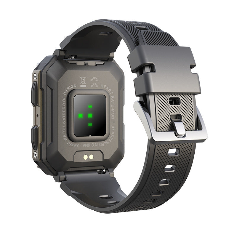 Smartwatch Outdoor dengan fitur pemantauan detak jantung dan tekanan darah