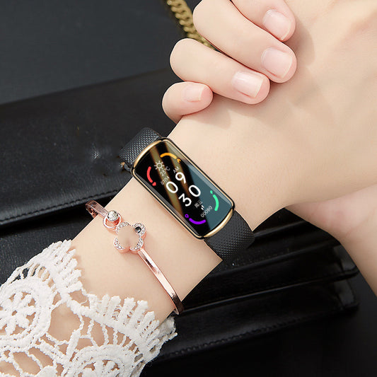 Smartwatch fashion tahan air untuk pemakaian sehari-hari