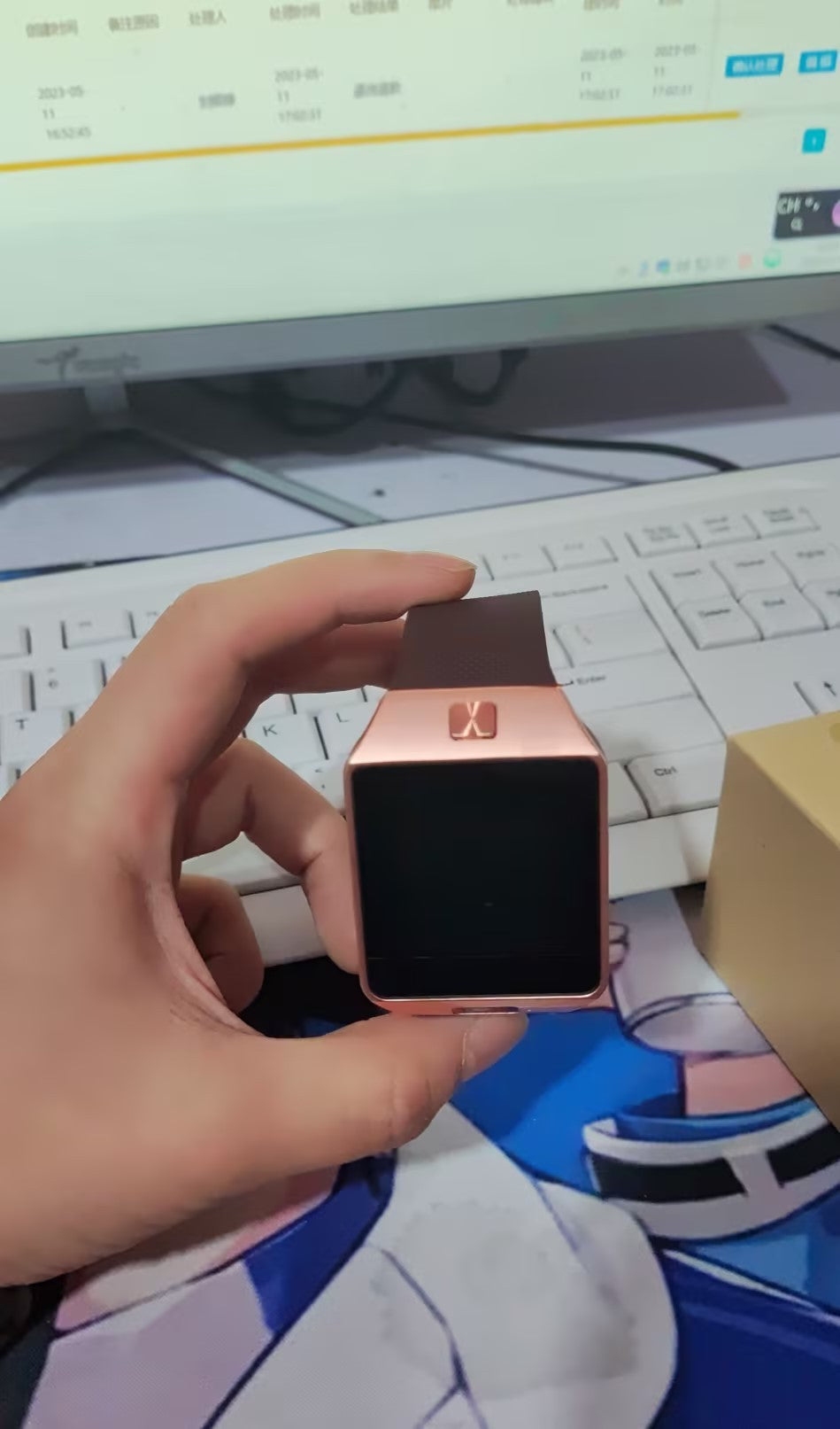 smartwatch pria baterai tahan lama